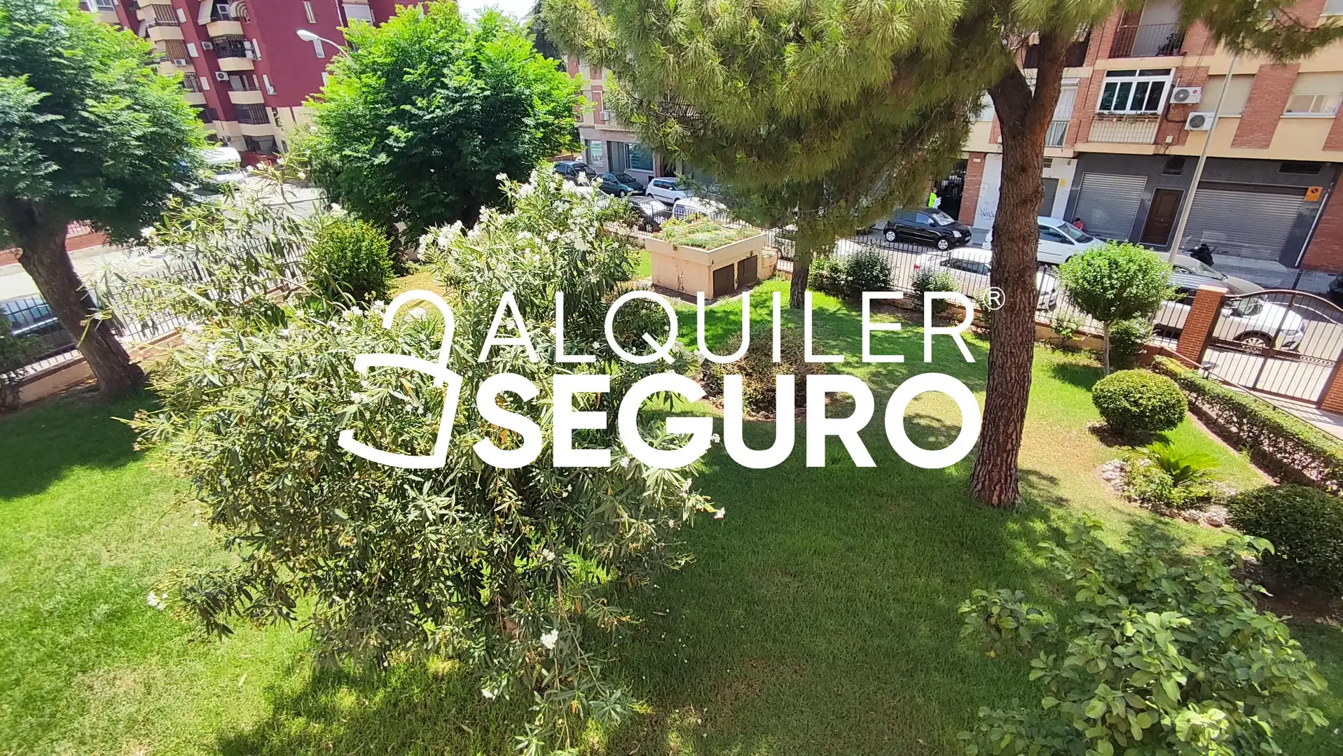 Jardí de Pis de lloguer en Córdoba amb Aire condicionat, Calefacció i Moblat