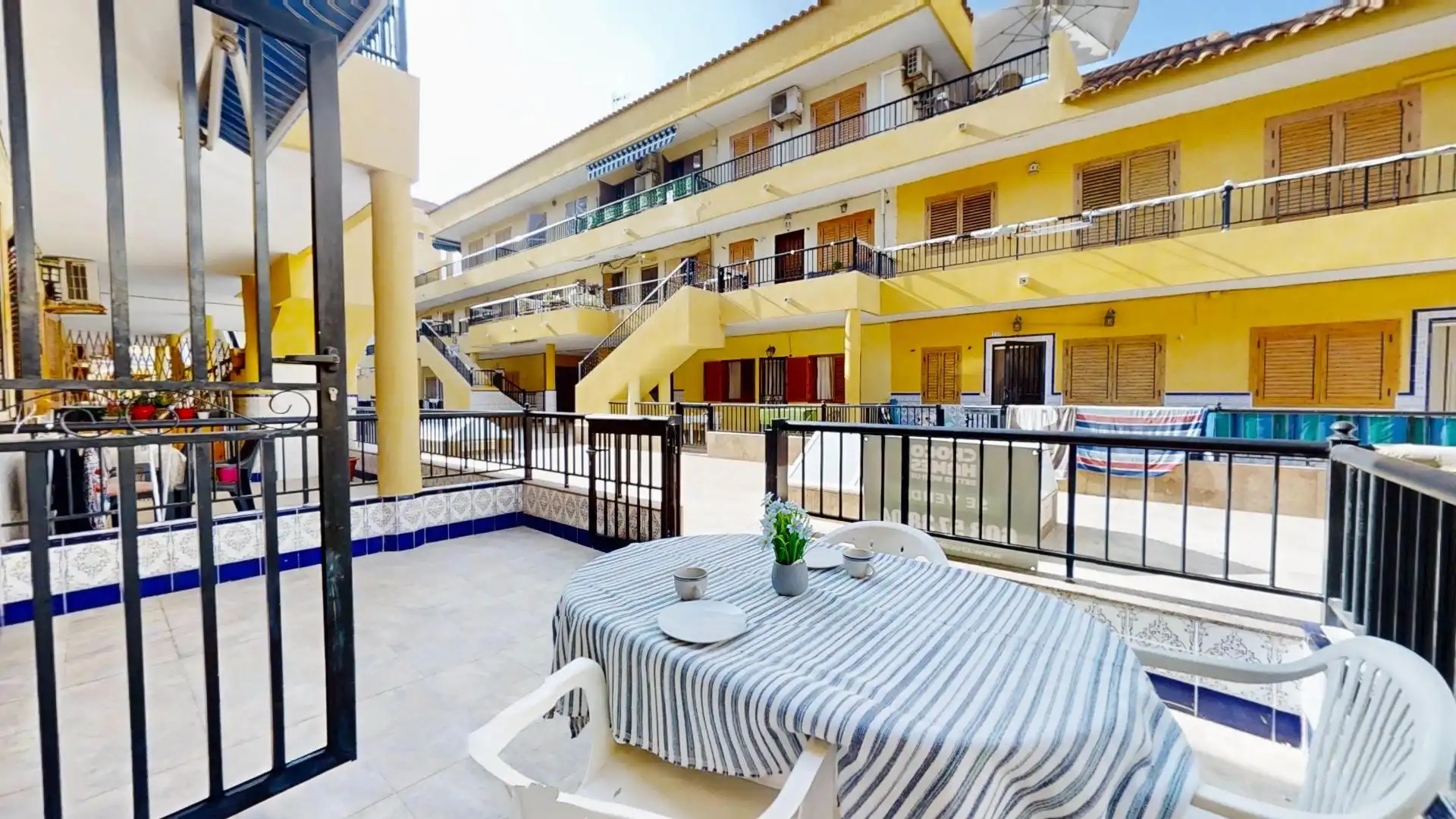 Villa avec terrasse à vendre à Avenida de Suiza 52, imagen 2