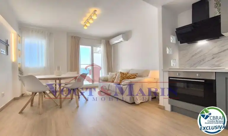 Living room of Apartments for sale in Empuriabrava  with Air Conditioner, Heating and Parquet flooring