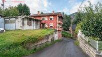 Vista exterior de Pis en venda en Los Corrales de Buelna  amb Calefacció, Terrassa i Traster