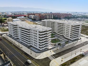 Attico di nuova costruzione con piscina in vendita a Avenida de la Vega de Aca 116