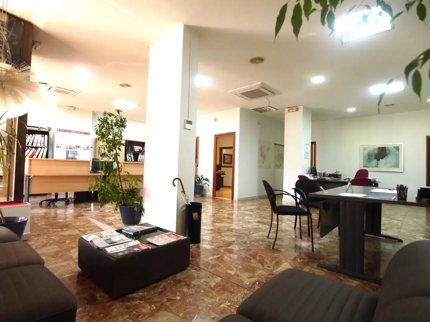 Local comercial de lloguer a Avenida de Colmenar Viejo, imagen 2