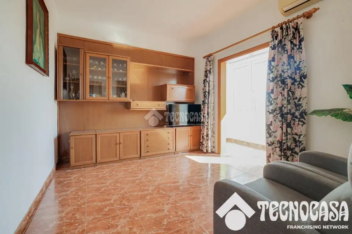 Sala d'estar de Àtic en venda en Barcelona amb Aire condicionat i Balcó