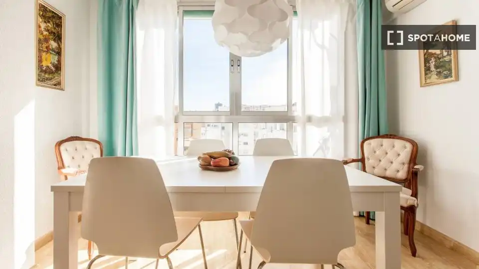 Appartamento con terrazza in affitto a Algirós, imagen 2
