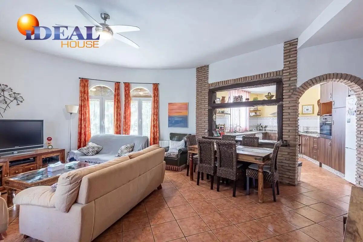 Villa mit Pool zum Verkauf in Residencial Triana - Barrio Alto, imagen 11