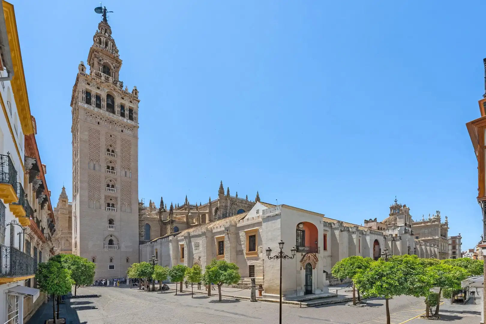 Vista exterior de Ático en venta en Sevilla con Aire acondicionado y Amueblado