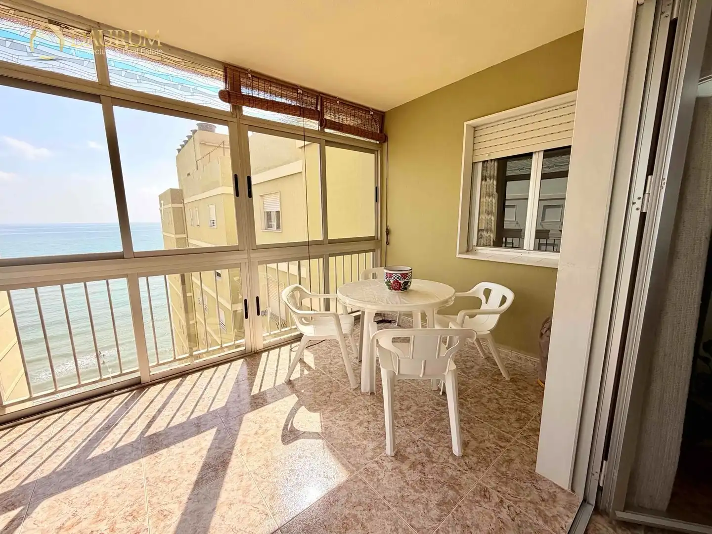 Terraza de Piso en venta en Sueca con Terraza y Amueblado