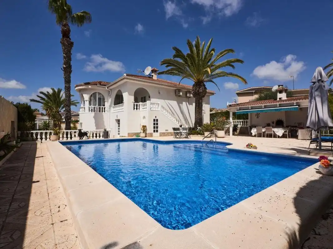 Swimming pool of Houses for sale in Rojales  with Air Conditioner and Private garden