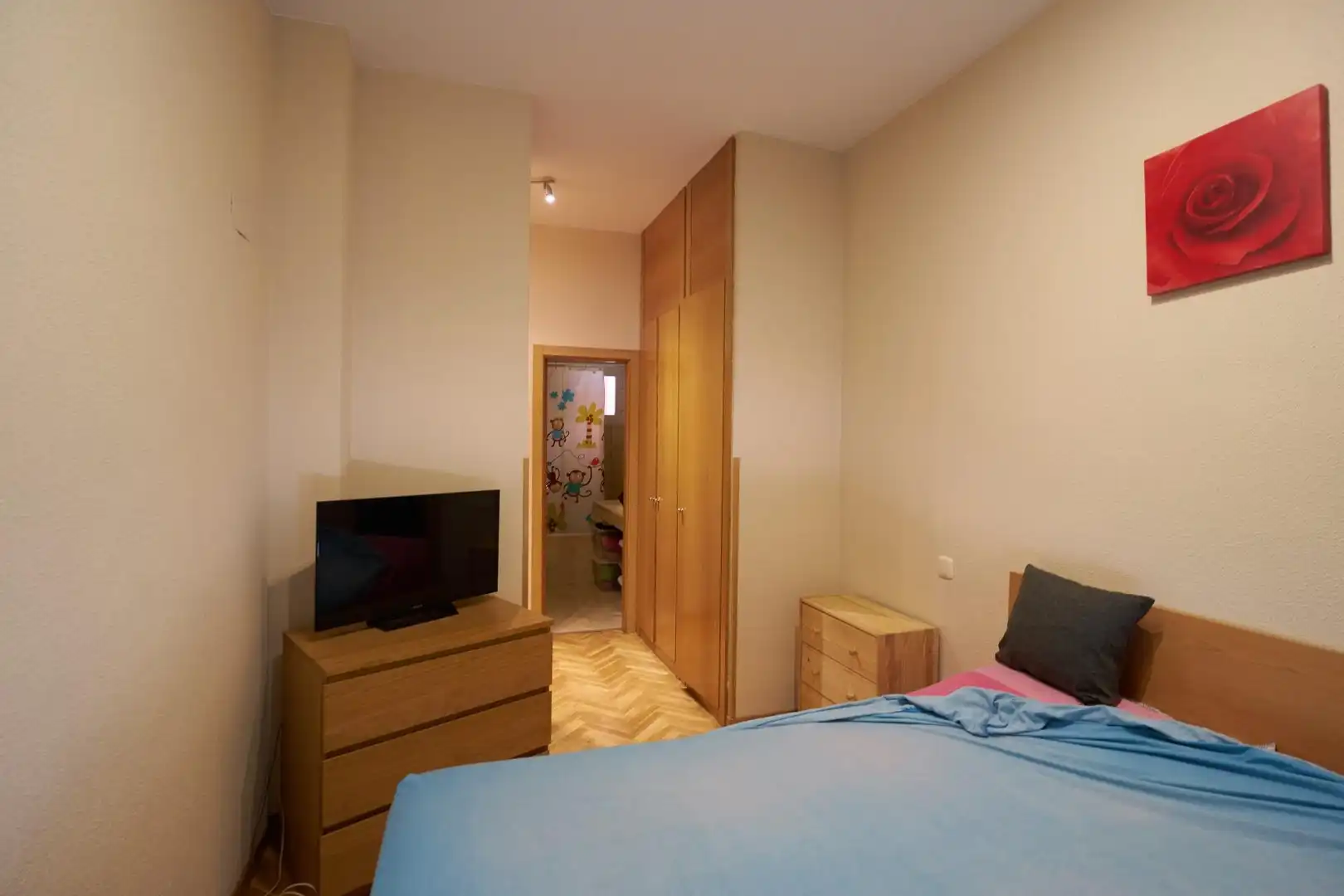 Habitación de Planta baja en venta en Móstoles con Aire acondicionado, Calefacción y Jardín privado