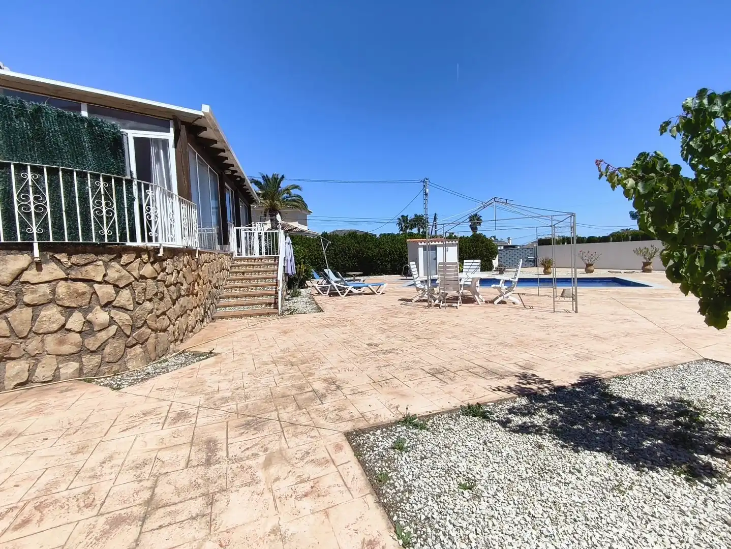 Vista exterior de Casa o chalet en venta en Benissa con Aire acondicionado, Piscina y Amueblado