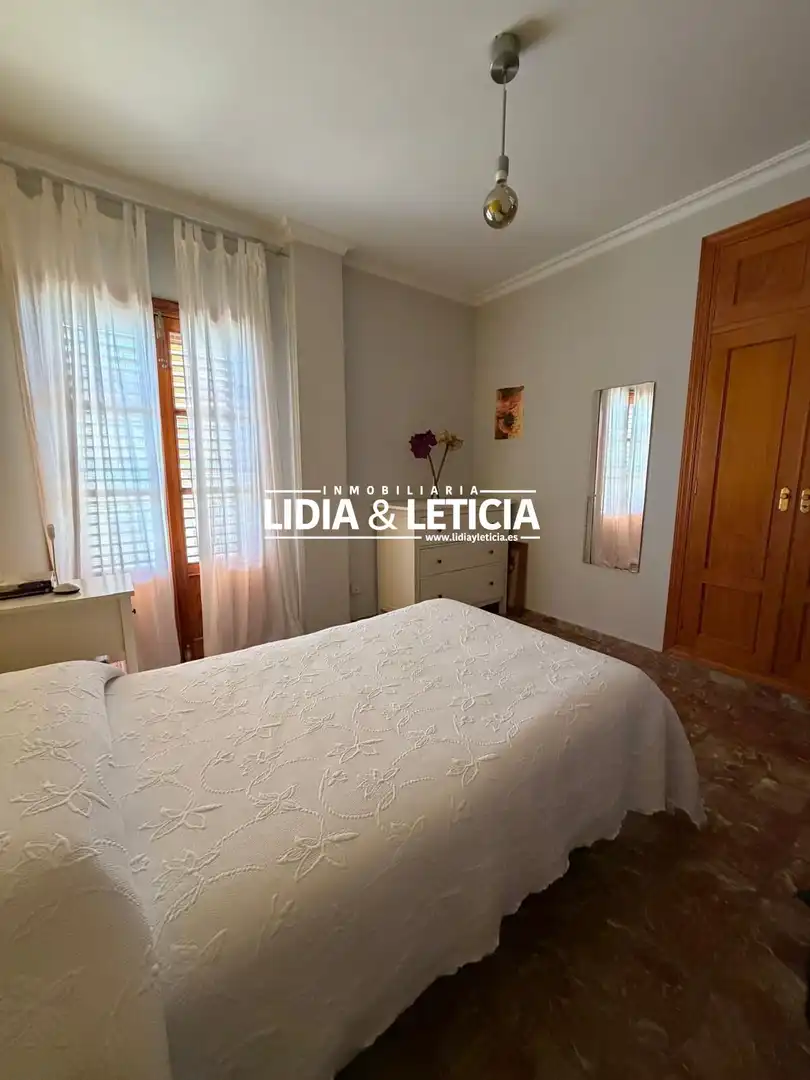 Dormitori de Casa o xalet en venda en Alcalá de Guadaira amb Aire condicionat, Traster i Piscina