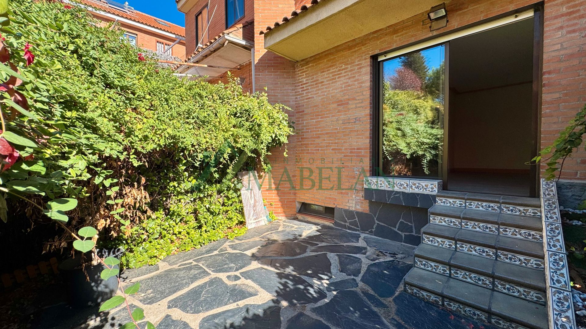 Exterior view of Single-family semi-detached to rent in Boadilla del Monte  with Air Conditioner, Heating and Private garden