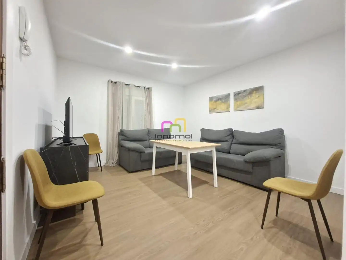 Sala d'estar de Pis en venda en Badajoz amb Moblat