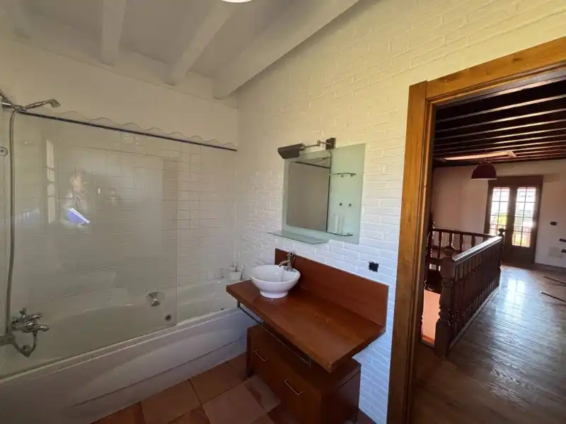 Baño de Casa o chalet en venta en Santander con Calefacción, Trastero y Piscina