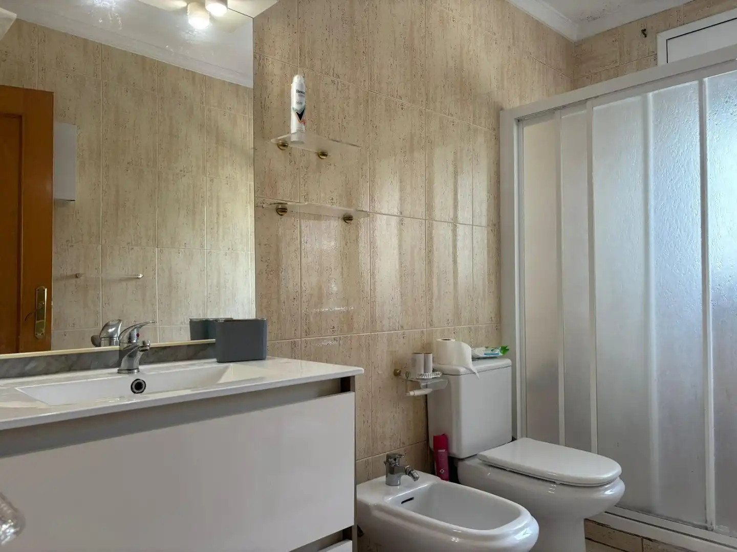 Badezimmer von Wohnung zum Verkauf in Granollers mit Klimaanlage, Heizung und Möbliert