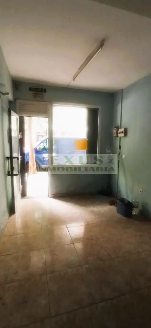 Local comercial en venda a Casco Antiguo, imagen 3