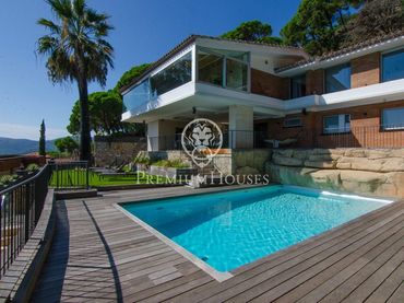 Maison avec balcon à vendre à Cabrils