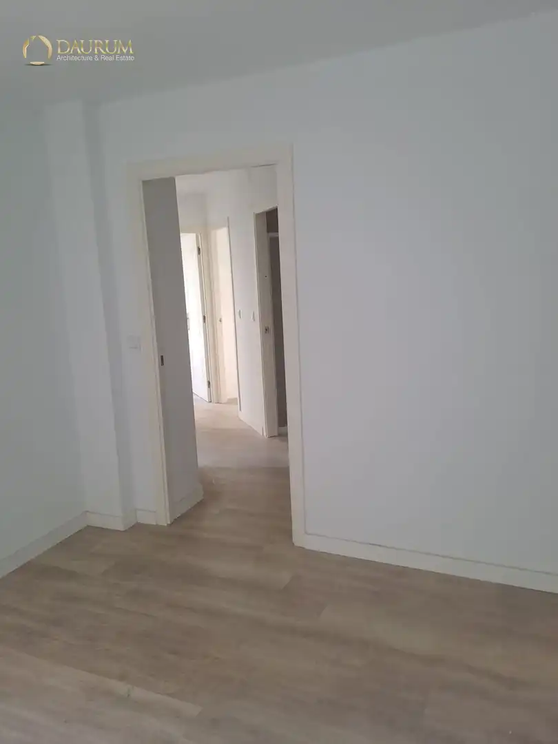 Flat for sale in Sevilla  with Air Conditioner, Heating and Terrace