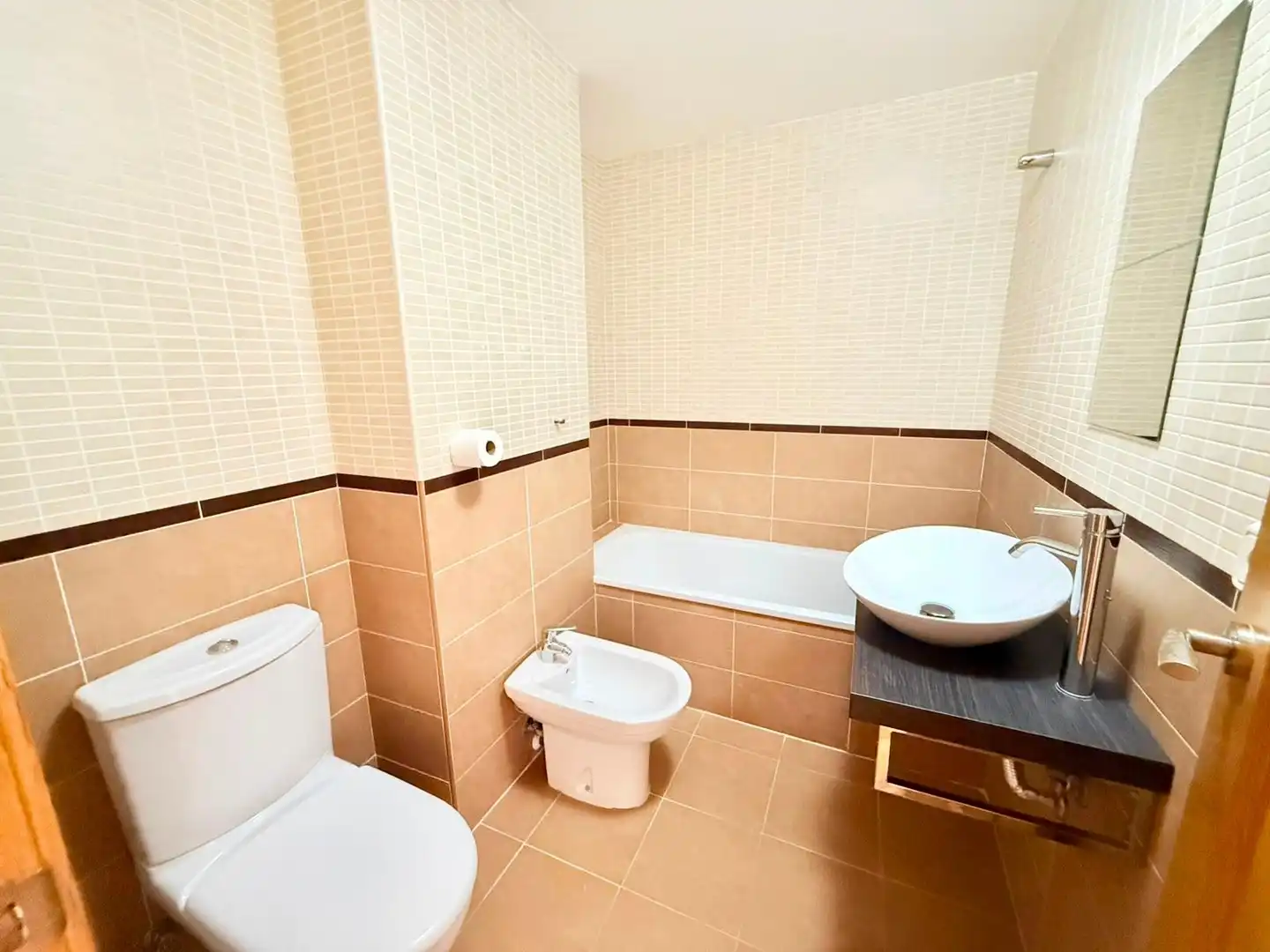 Bathroom of Flat for rent in Silla  with Heating, Terrace and Balcony