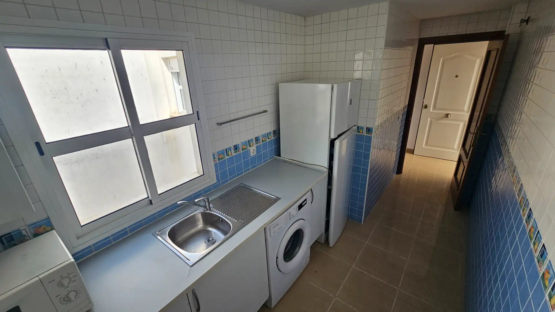 Cuina de Àtic en venda en Alcalá del Río amb Aire condicionat i Terrassa
