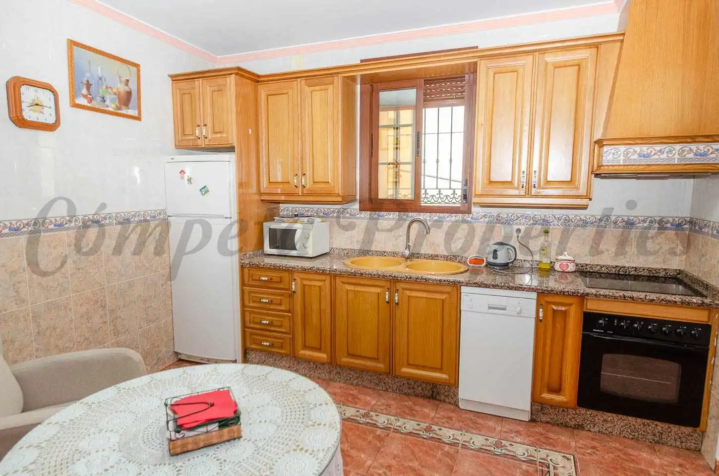 Casa amb terrassa en venda a Árchez, imagen 4
