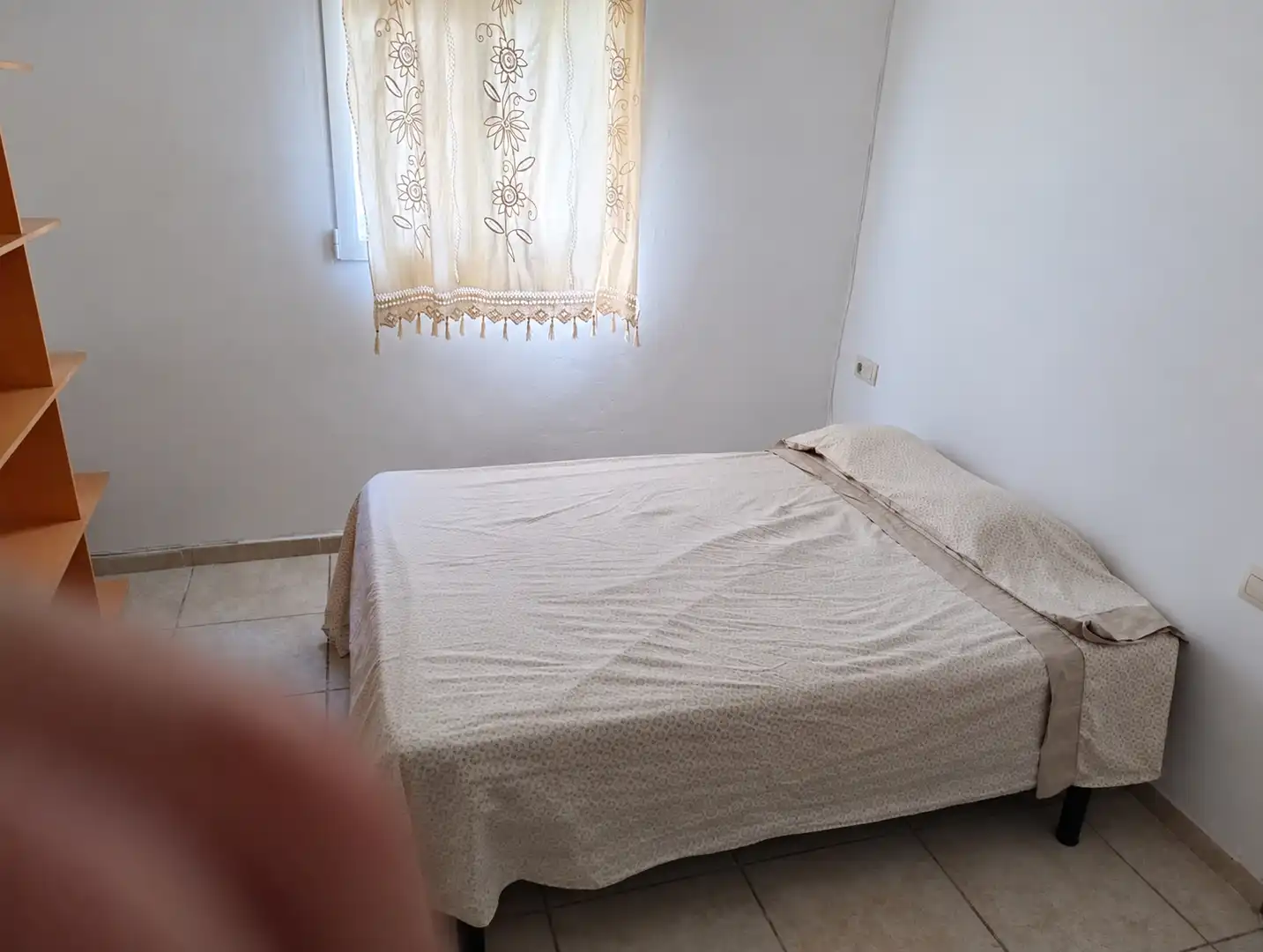 Habitación de Piso de alquiler en Valencia con Aire acondicionado, Calefacción y Amueblado