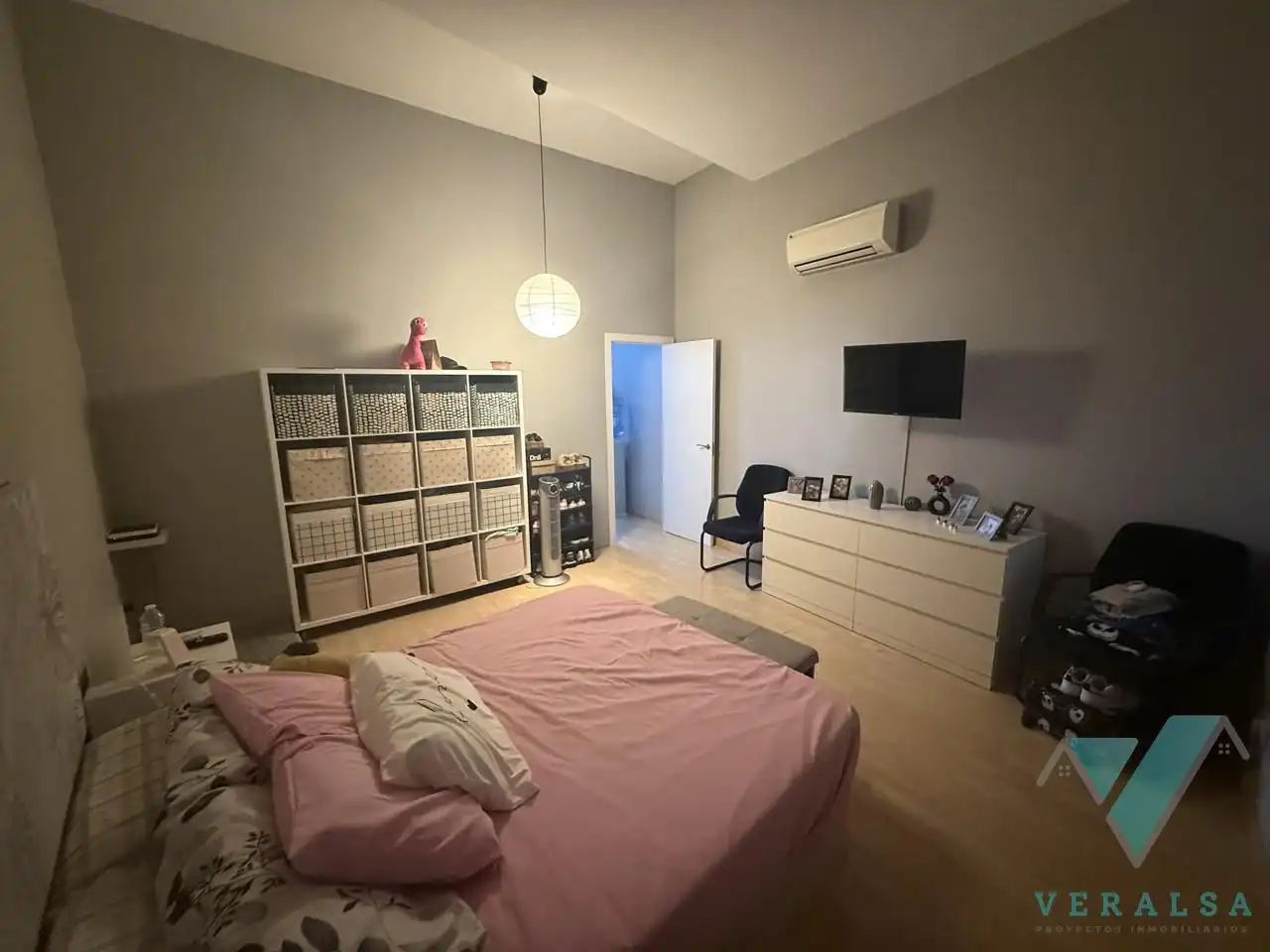 Habitación de Loft en venta en San Sebastián de los Reyes con Aire acondicionado