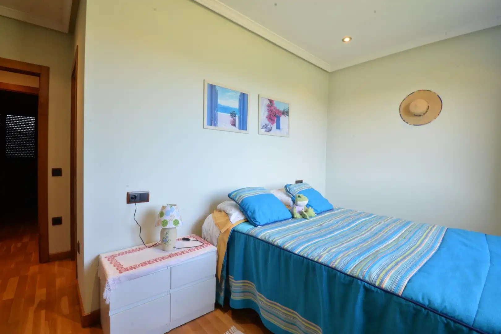 Habitación de Casa o chalet en venta en Oviedo  con Calefacción, Jardín privado y Terraza