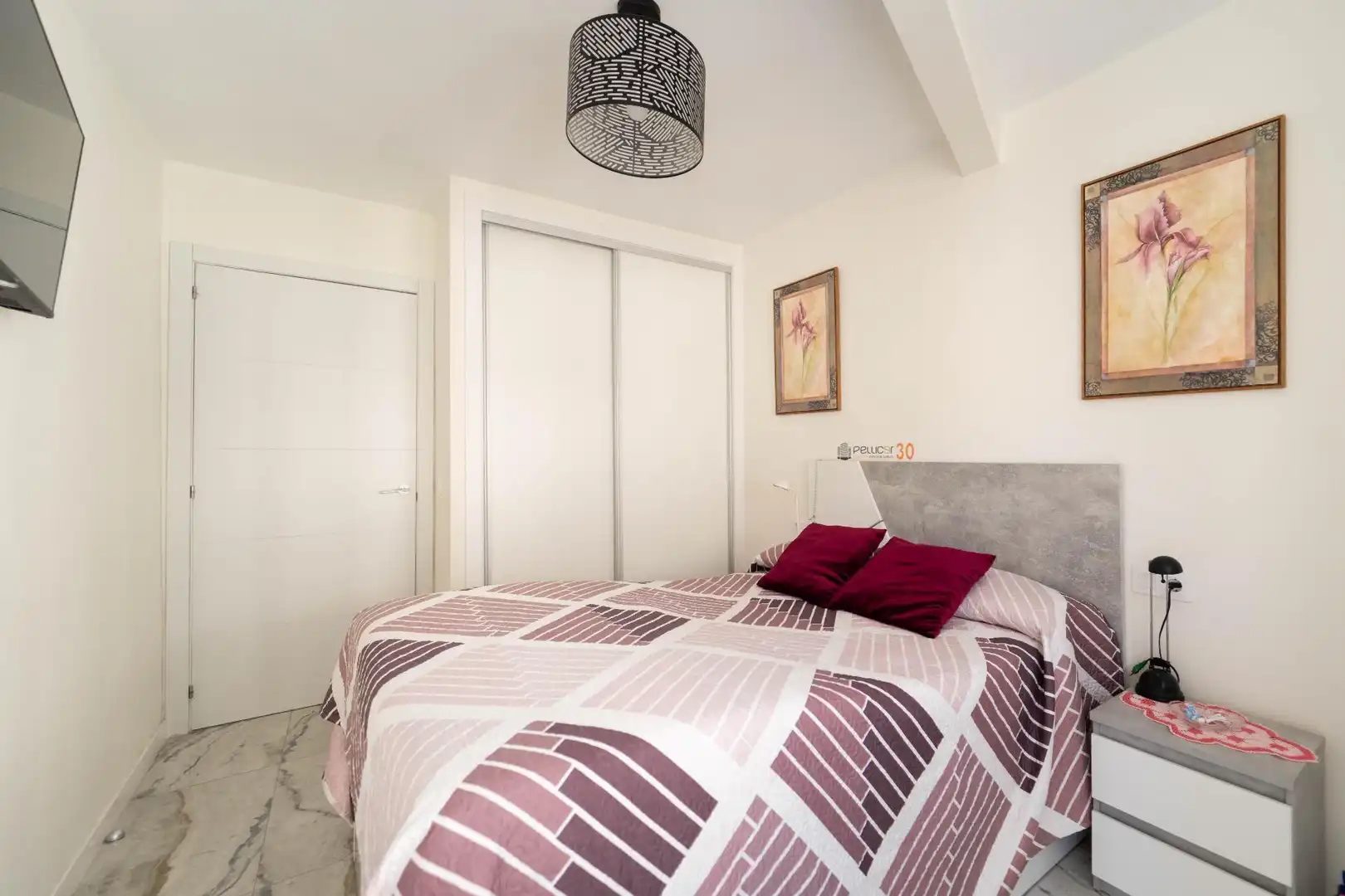 Habitación de Piso en venta en Benidorm con Aire acondicionado, Terraza y Amueblado