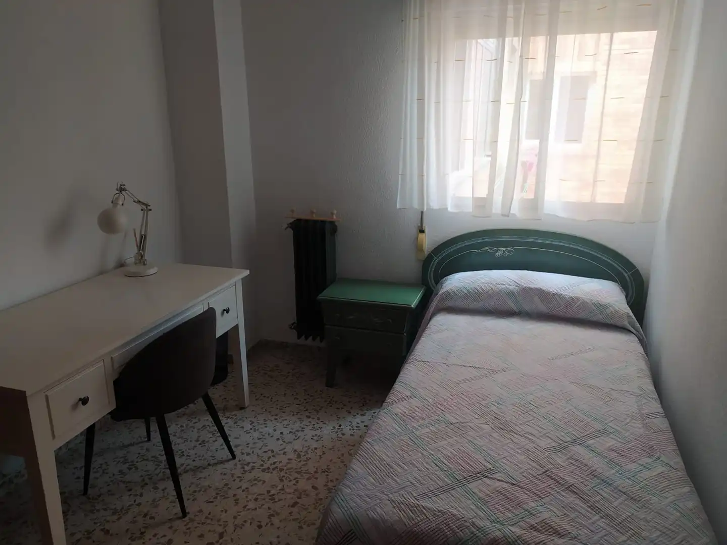 Bedroom of Flat for rent in Granada  with Heating, Furnished and Washing machine