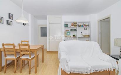 Living room of Flat for sale in  Granada Capital  with Balcony