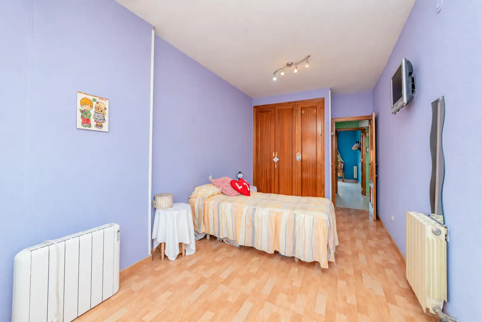 Dormitori de Casa o xalet en venda en Urbanizaciones