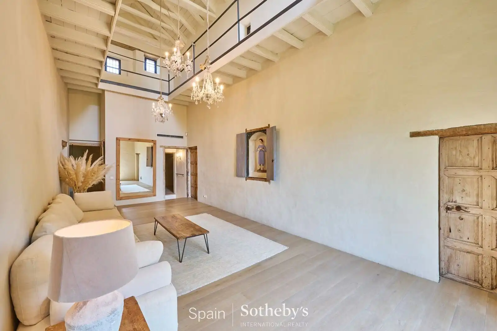 Sala d'estar de Casa o xalet en venda en Alella amb Aire condicionat, Calefacció i Jardí privat