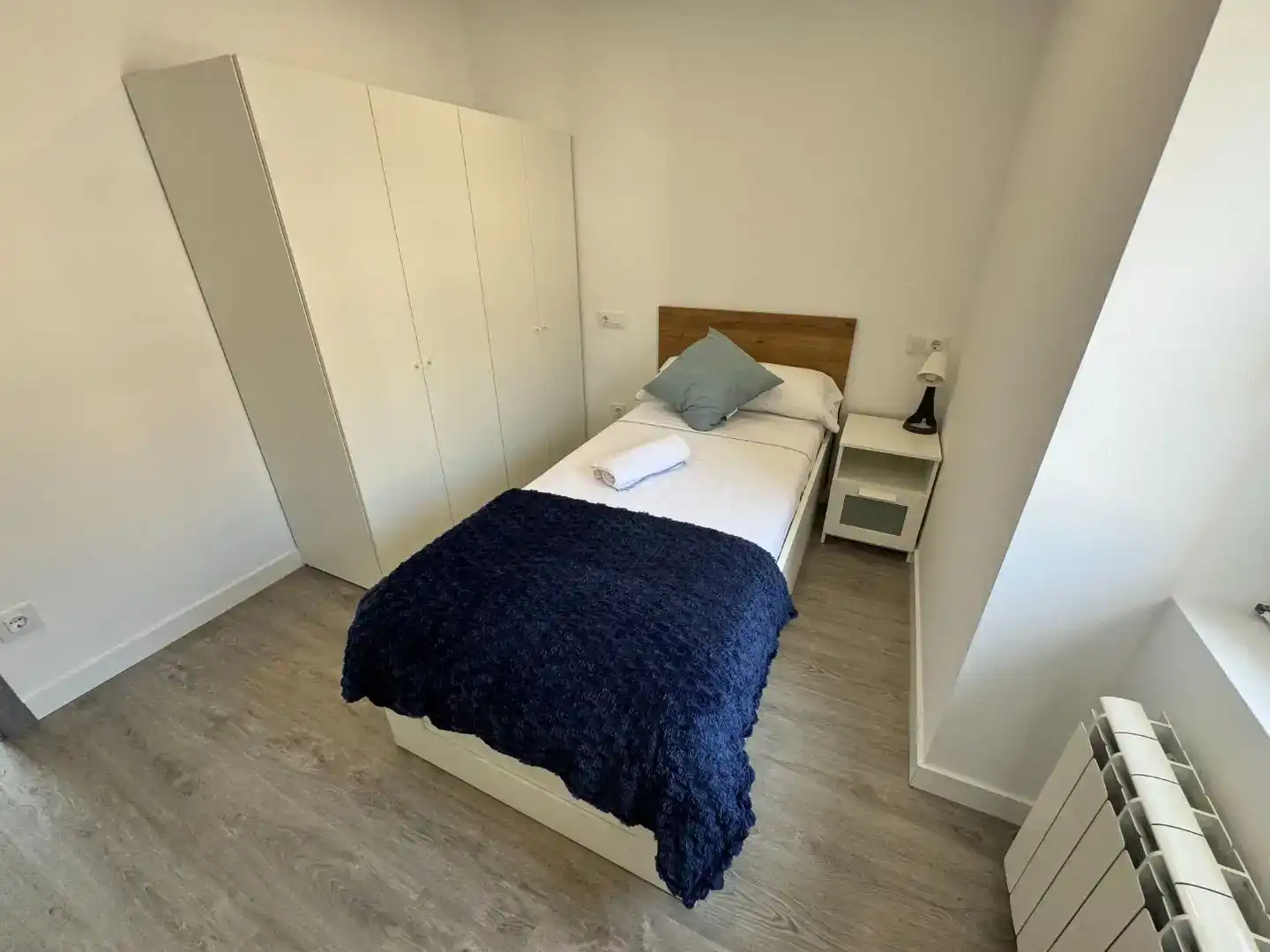 Schlafzimmer von Haus oder Chalet zur Miete in Santander mit Privatgarten, Möbliert und Ofen