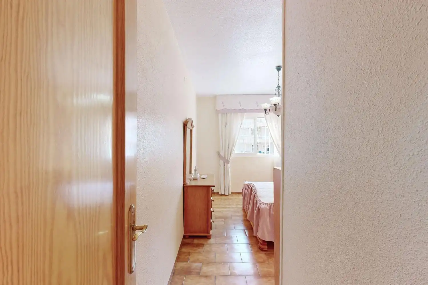 Bedroom of Flat for sale in Entremares