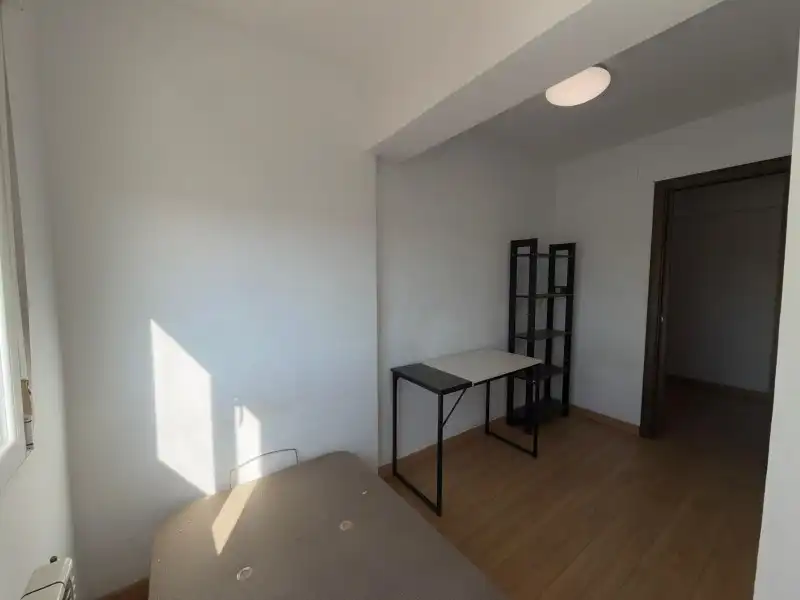 Habitación de Ático en venta en Castellón de la Plana / Castelló de la Plana con Aire acondicionado, Calefacción y Terraza