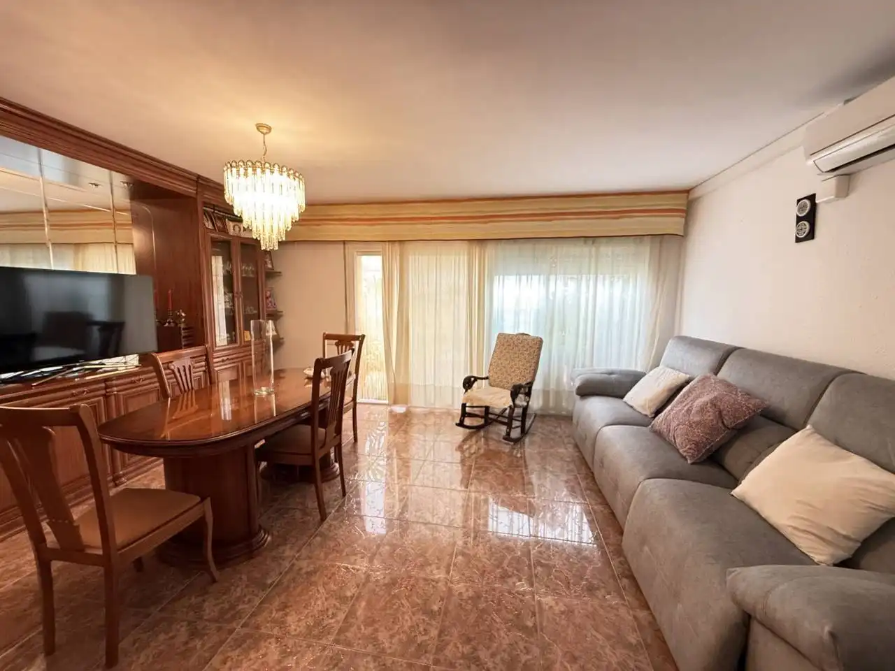 Living room of Houses for sale in Terrassa  with Air Conditioner, Heating and Private garden