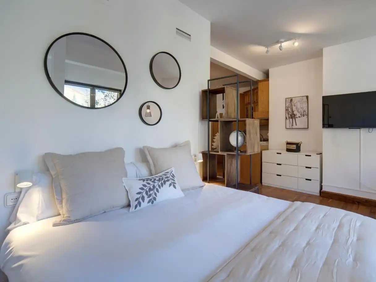 Habitación de Piso de alquiler en Naut Aran con Calefacción, Trastero y Amueblado