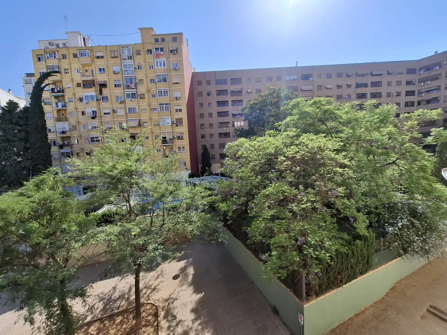 Vista exterior de Pis en venda en Valencia amb Aire condicionat, Jardí privat i Forn