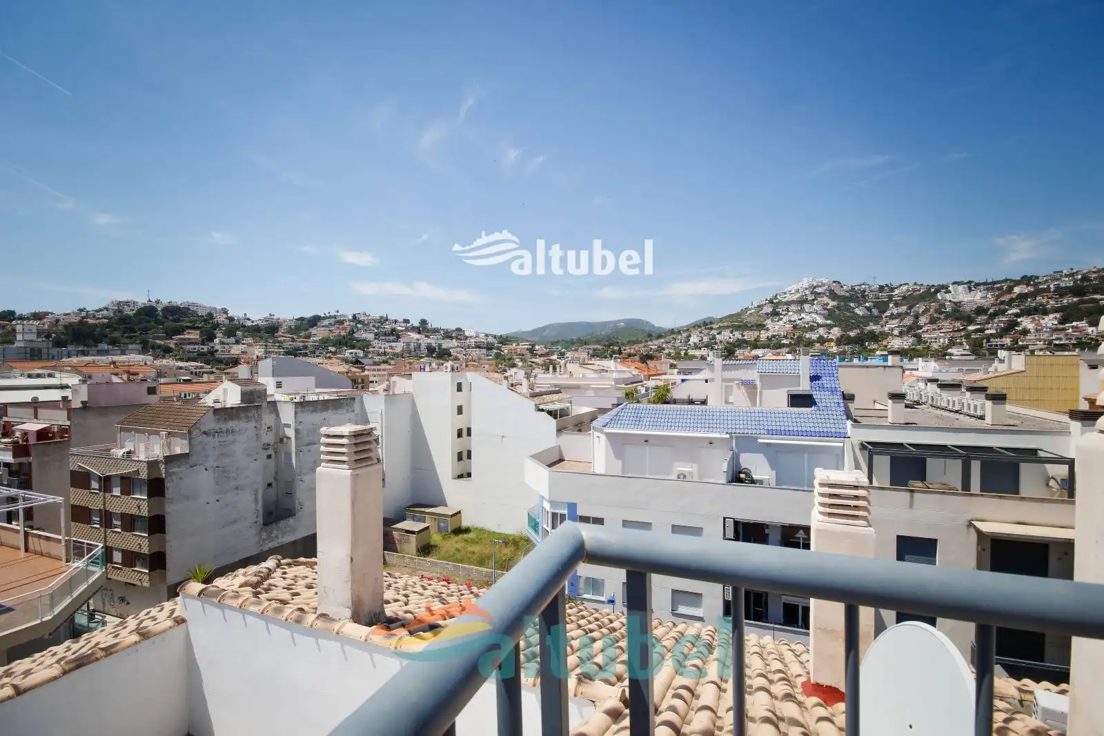 Exterior view of Apartments for sale in Peñíscola / Peníscola  with Air Conditioner, Swimming Pool and Community pool