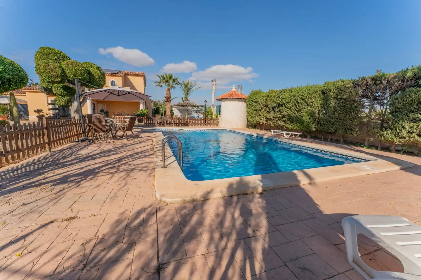 Piscina de Casa o chalet en venta en Elche / Elx con Trastero, Piscina y Balcón