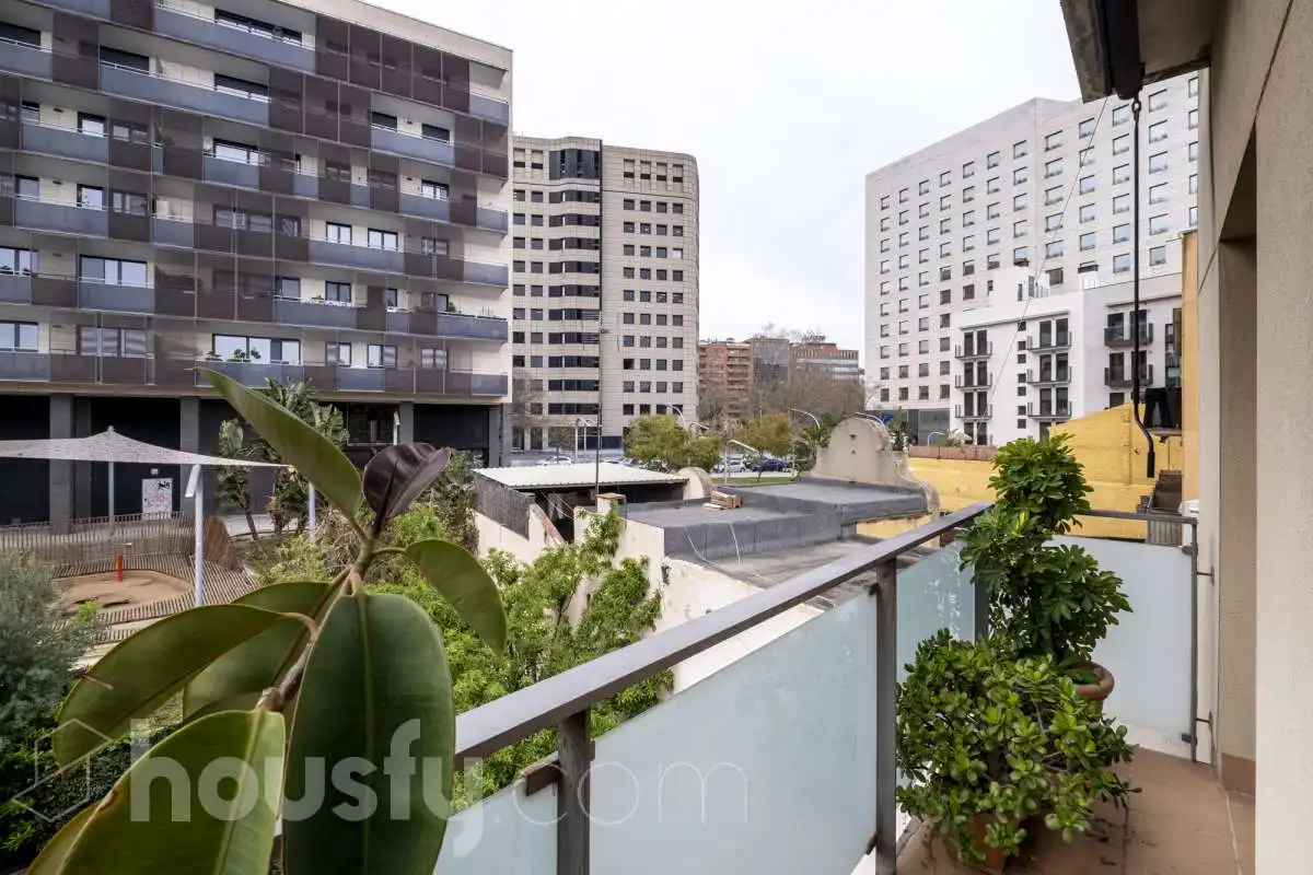 Vista exterior de Casa o chalet en venta en Barcelona con Aire acondicionado, Calefacción y Jardín privado