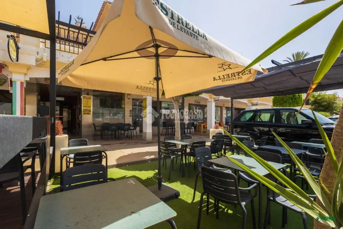 Local comercial en venda a Las Marinas - Pueblo Laguna