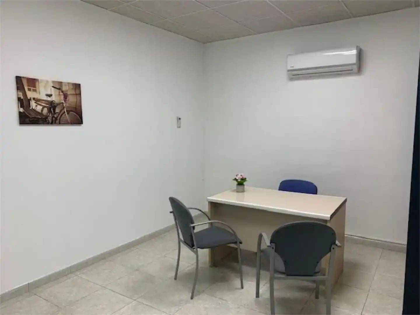 Oficina de alquiler en Marratxí