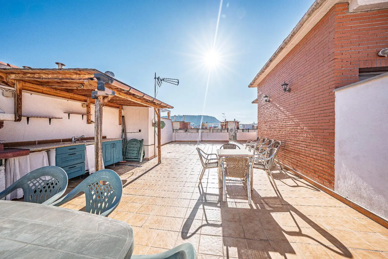 Terraza de Ático en venta en Alicante / Alacant con Calefacción, Jardín privado y Terraza