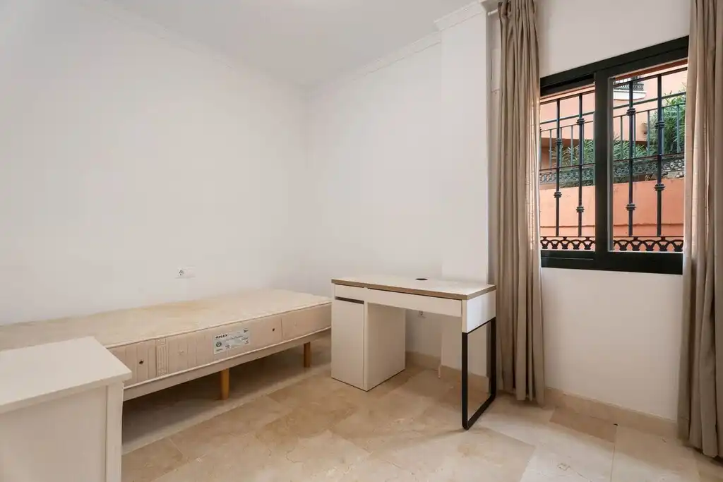 Bajo con piscina en venta en Elviria - Cabopino, imagen 20