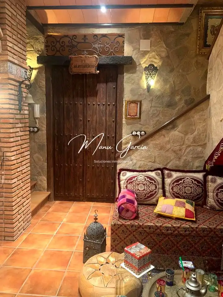 Casa adosada en venta en Lucena con Aire acondicionado, Calefacción y Terraza