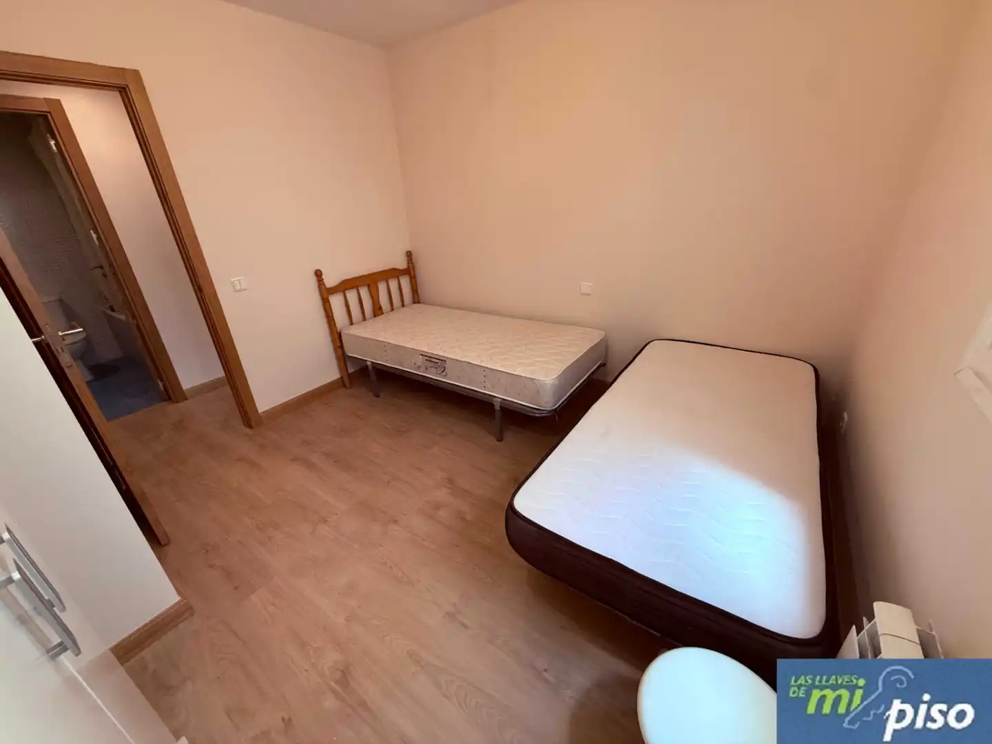 Dormitori de Pis en venda en Santovenia de Pisuerga amb Calefacció, Parquet i Traster