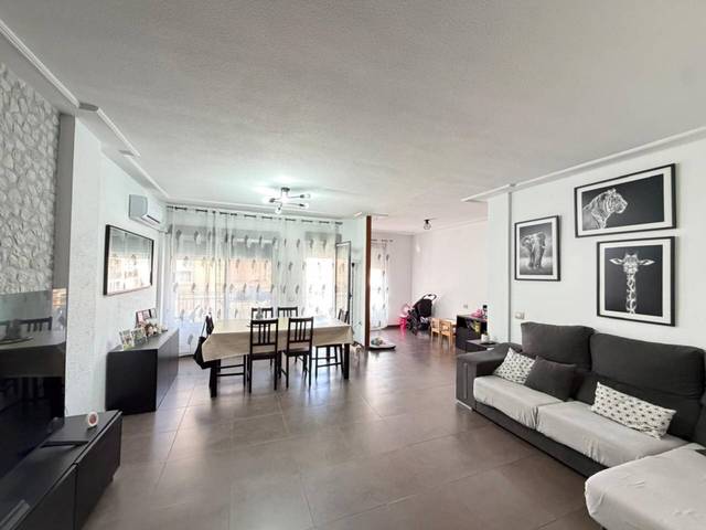 Piso en Venta en Calle Teruel en El Pilar