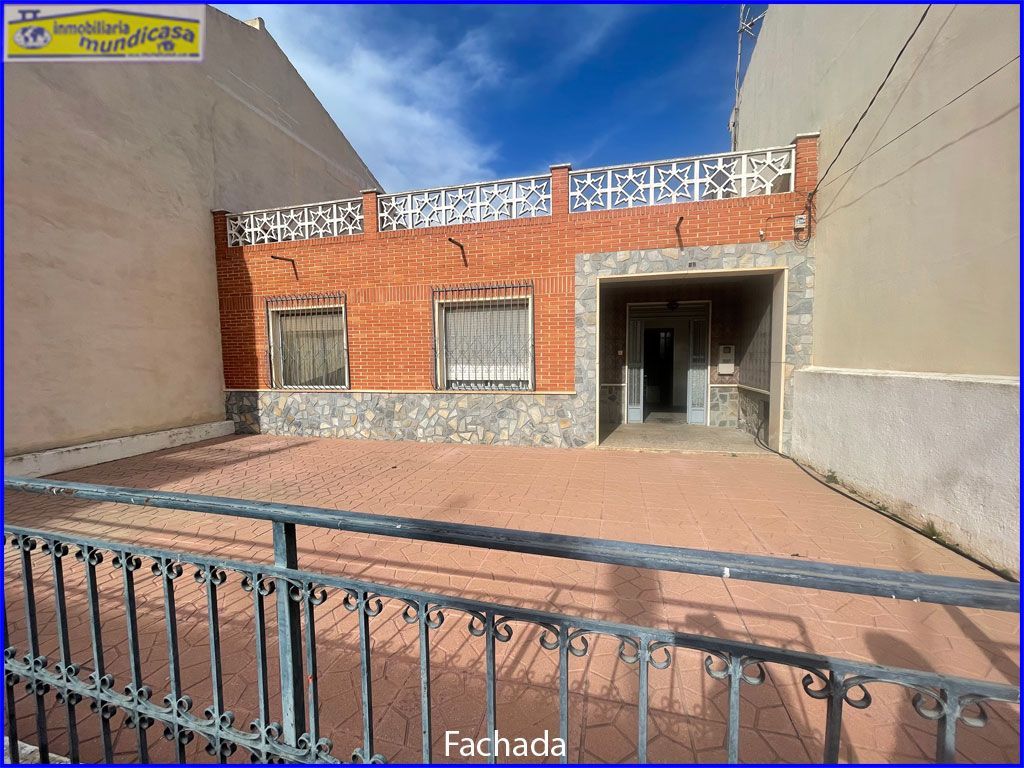 Vista exterior de Casa o xalet en venda en Santomera amb Aire condicionat, Terrassa i Moblat